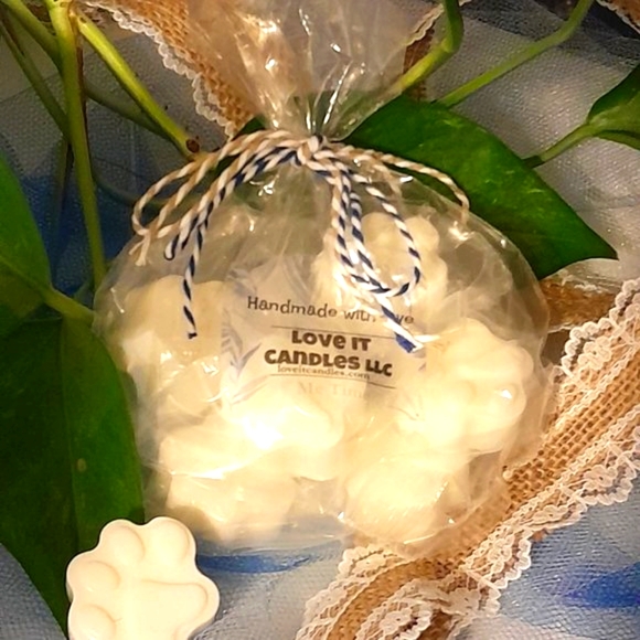 Signature Scented Soy Wax Melts Happy Time Paw Shape 2.5oz great gift - Picture 1 of 6